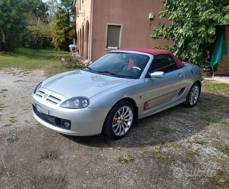 Argento Usata 2004 MG TF Cabrio | 20.000 € (Molto cara) - Immagine 1/4