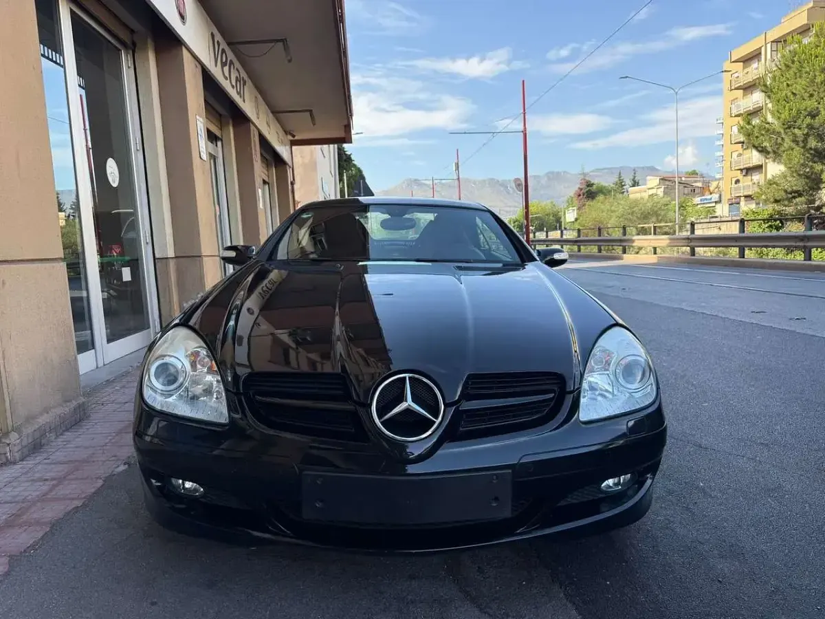 Usata Mercedes SLK280 Chrome 231 CV (169 kW) 2007 Nero Cabrio