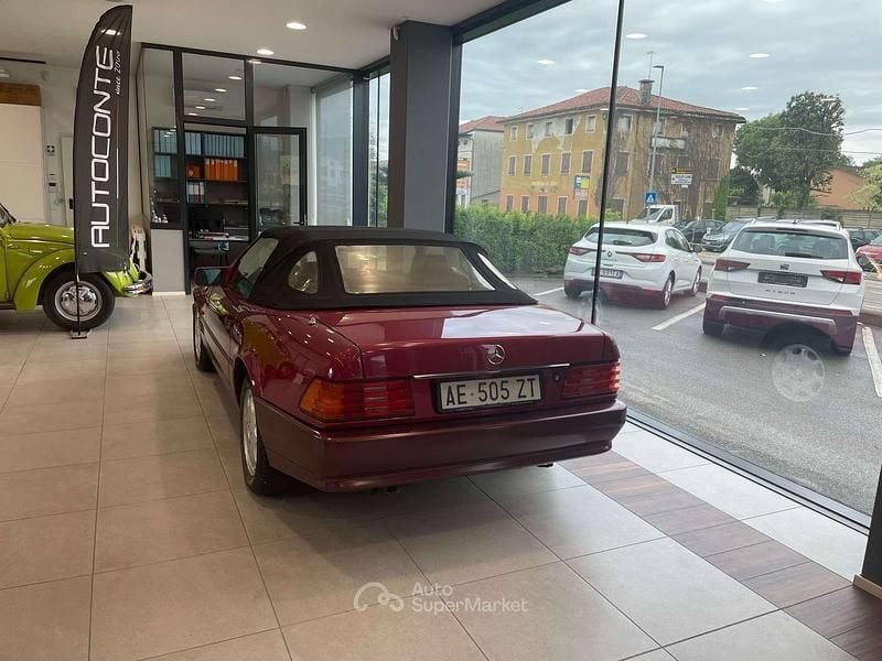 Usata Mercedes SL300 231 CV (169 kW) 1991 Rosso Cabrio