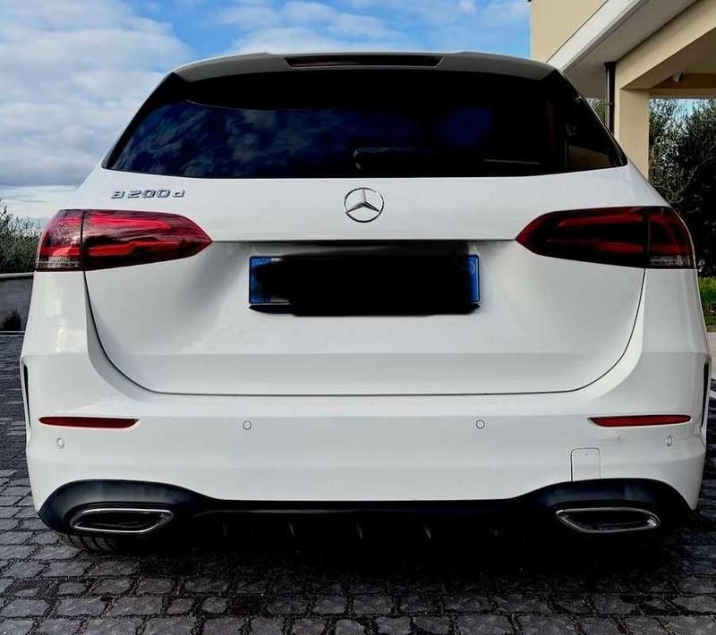 Usata Mercedes B200 Premium 150 CV (110 kW) 2019 Bianco Utilitaria