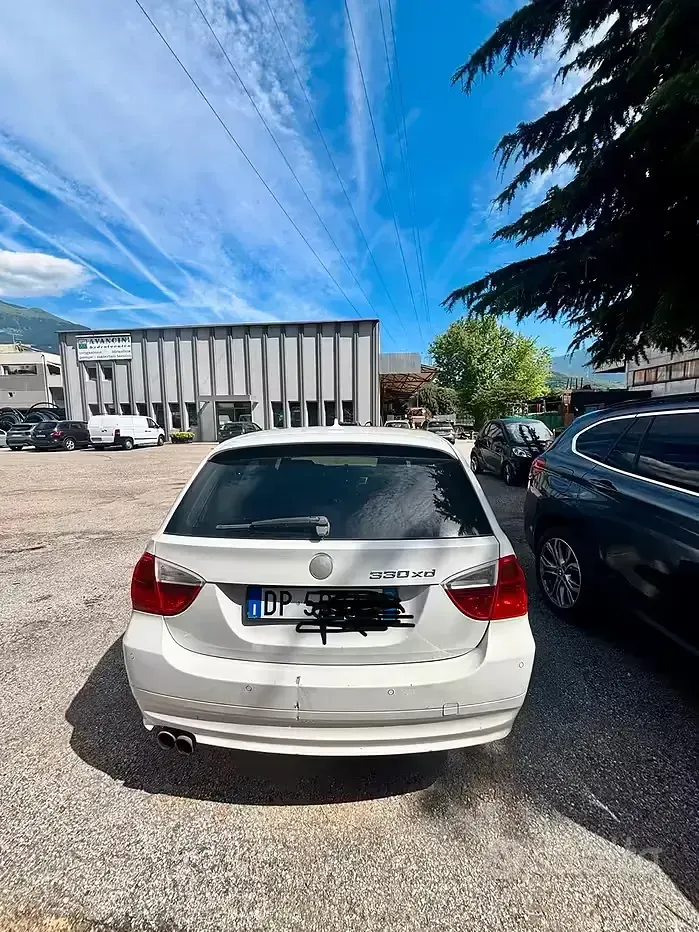 Usata BMW 330 245 CV (180 kW) 2008 Bianco Station wagon