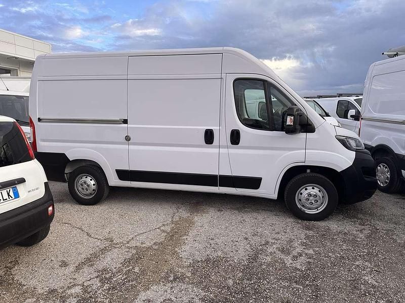 Usata Peugeot Boxer 140 CV (102 kW) 2021 Bianco Furgone