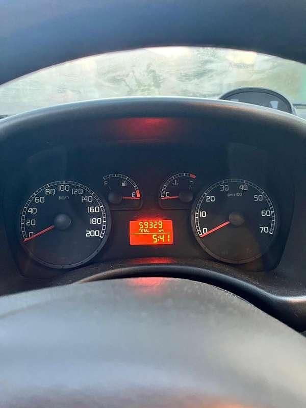 Usata Fiat Punto Active 60 CV (44 kW) 2005 Berlina