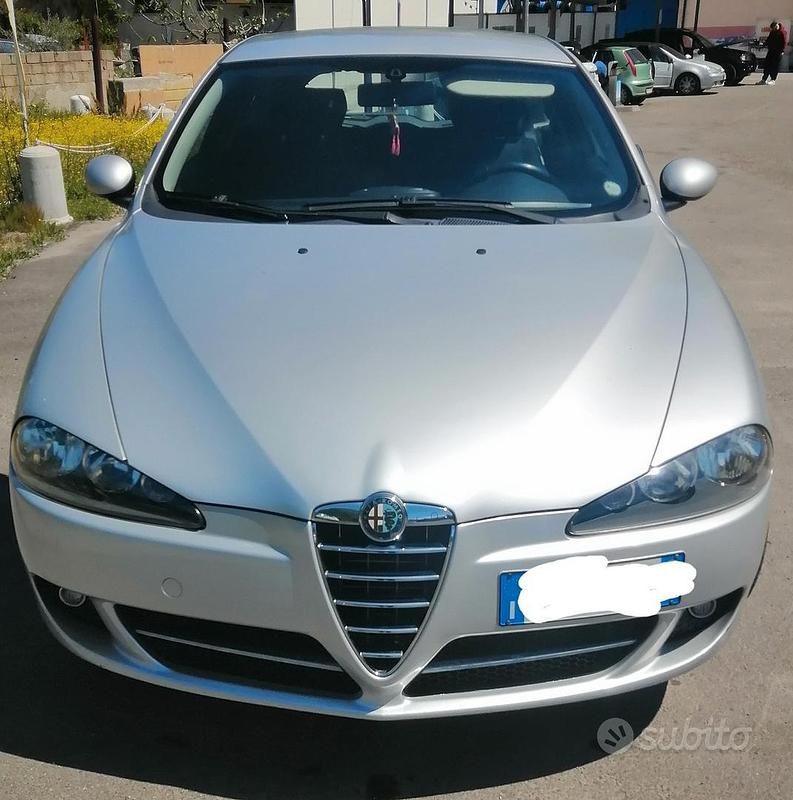 Usata 2008 Alfa Romeo 147 Due volumi | 2600 € (Buon prezzo) - Immagine 1/4