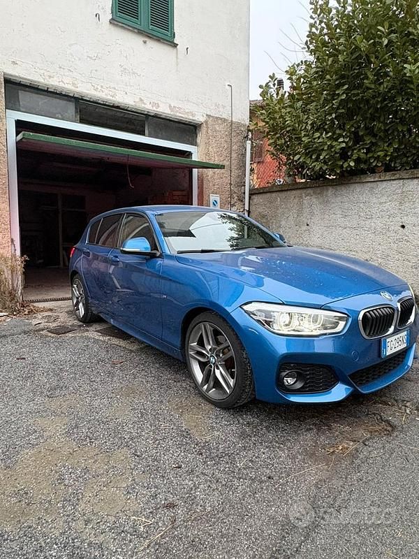 Usata BMW 118 Efficient Dynamics 150 CV (110 kW) 2017 Blu Utilitaria