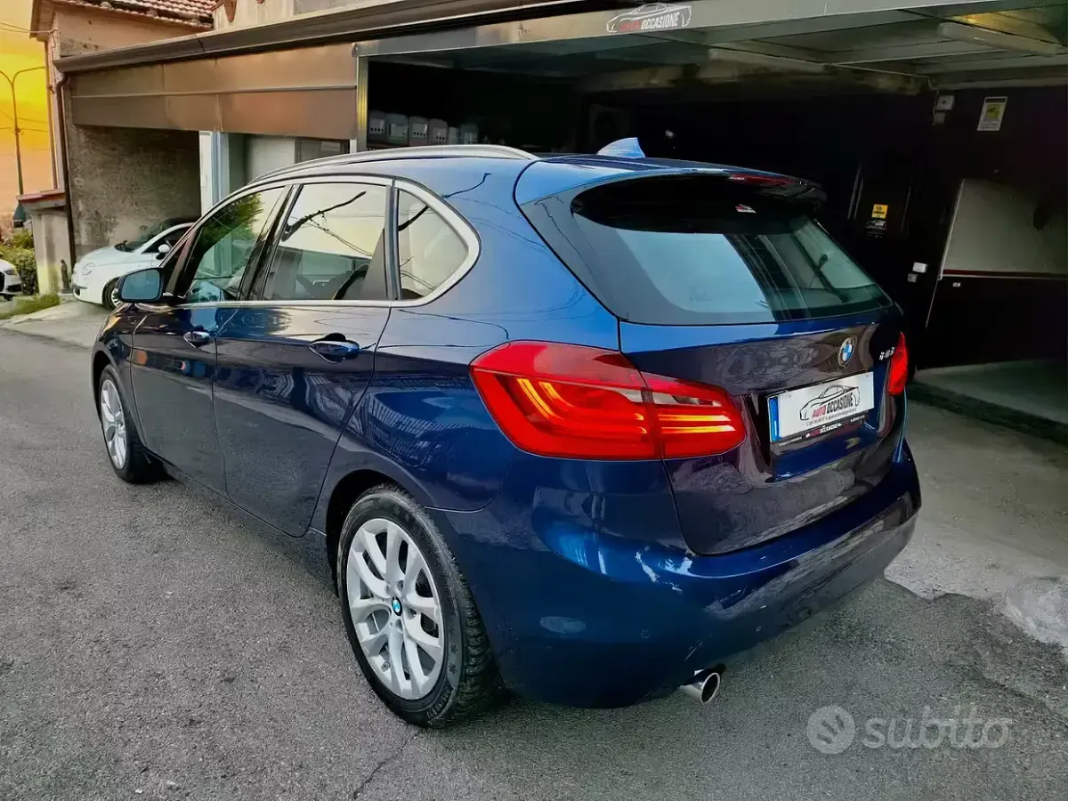 Usata BMW 216 Active Tourer Advantage 116 CV (85 kW) 2016 Bluazzurro Monovolume