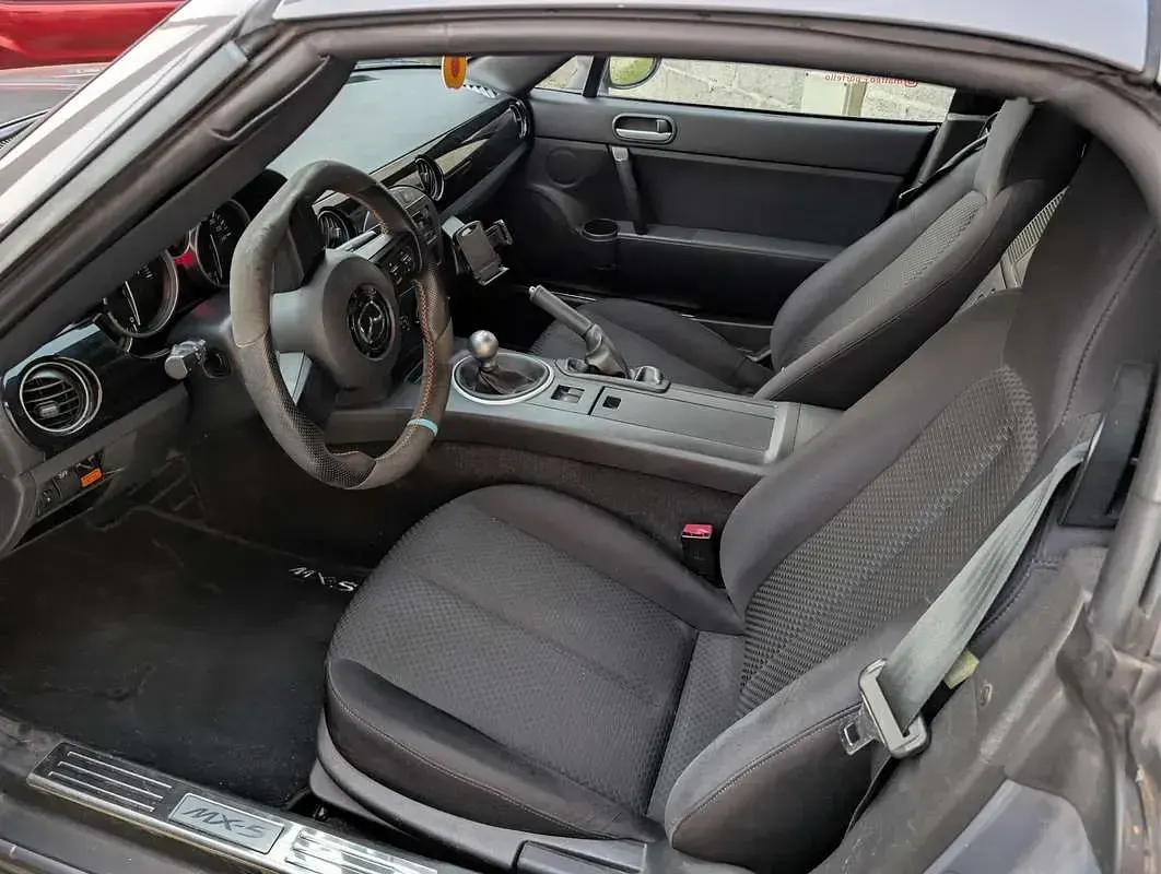 Usata Mazda MX5 126 CV (92 kW) 2007 Grigio Cabrio