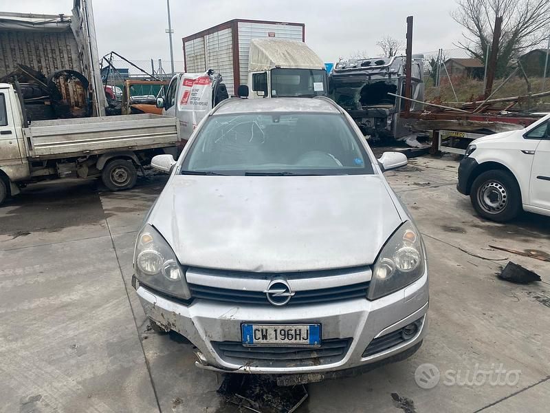 Käytetty Opel Astra 150 HP (110 kW) 2004 Farmari