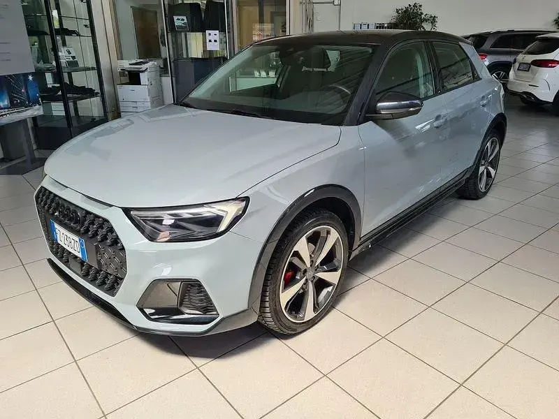 Usata Audi A1 116 CV (85 kW) 2020 Argento SUV