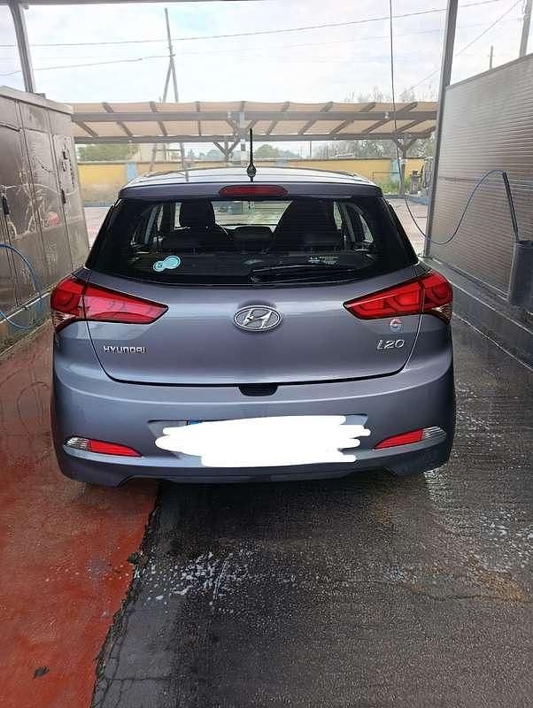 Usata Hyundai i20 Active 75 CV (55 kW) 2015 Utilitaria