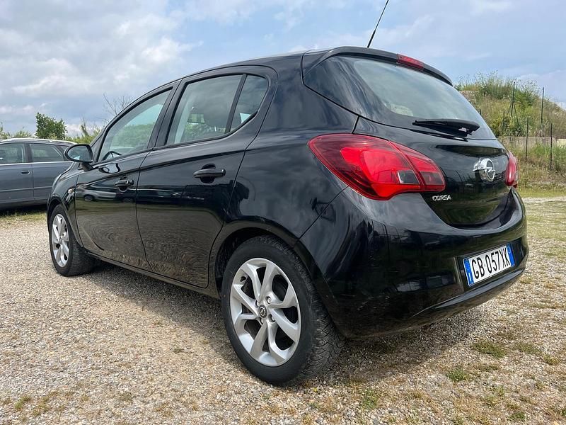 Usata Opel Corsa Edition 90 CV (66 kW) 2019 Nero Berlina