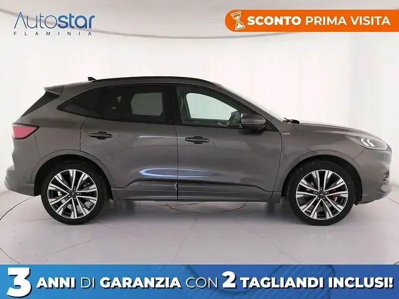 Usado Ford Kuga ST-Line X 190 CV (139 kW) 2022 Gris SUV