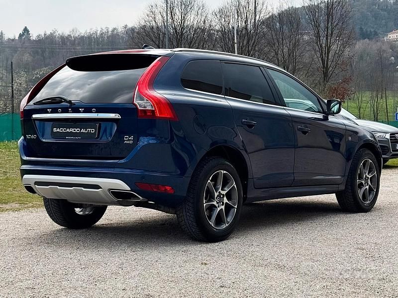 Usata Volvo XC60 Ocean Race 163 CV (119 kW) 2015 Blu/azzurro SUV
