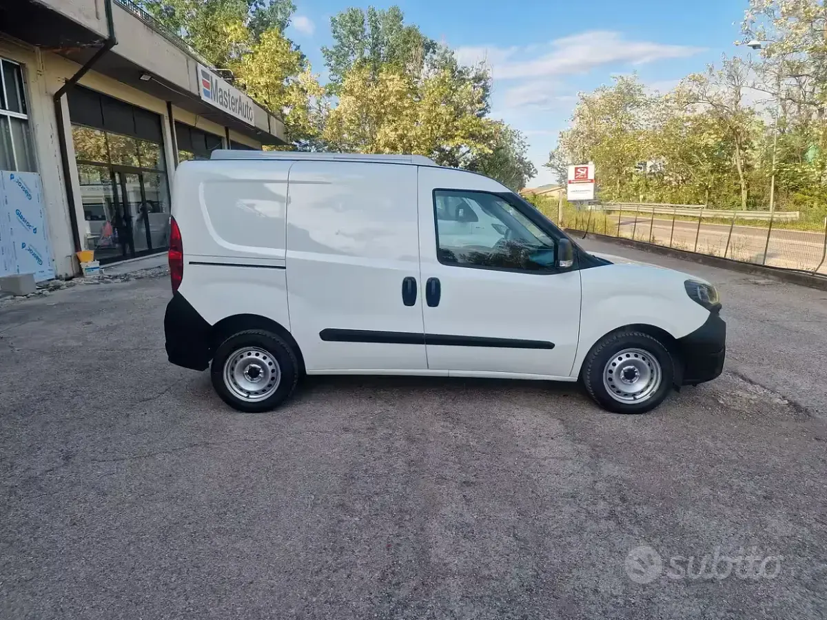 Brugt Fiat Doblò S 105 HK (77 kW) 2021 Hvid MPV