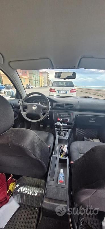 Usata VW Passat 2001 Grigio Station wagon