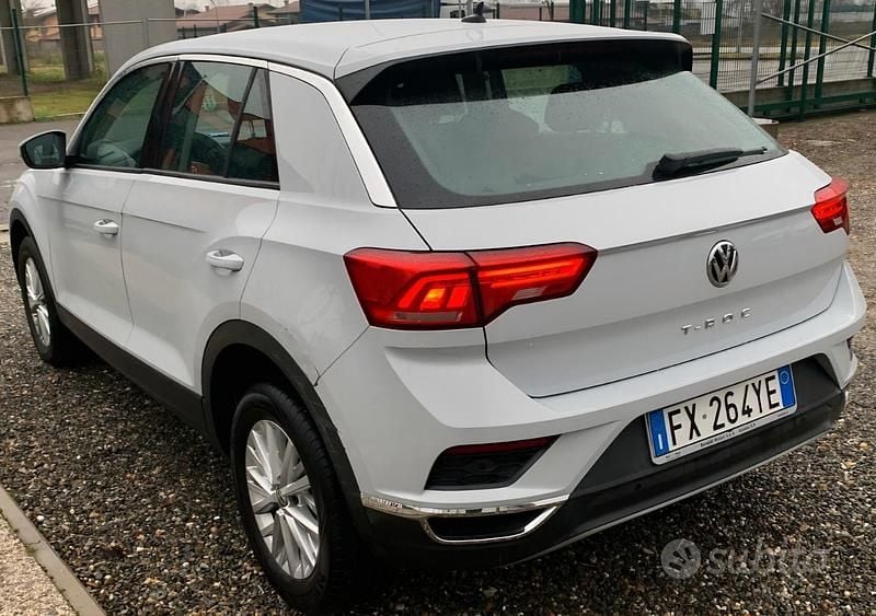 Bianco Usata 2019 VW T-Roc Advance SUV | 17.990 € (Buon prezzo) - Immagine 1/4