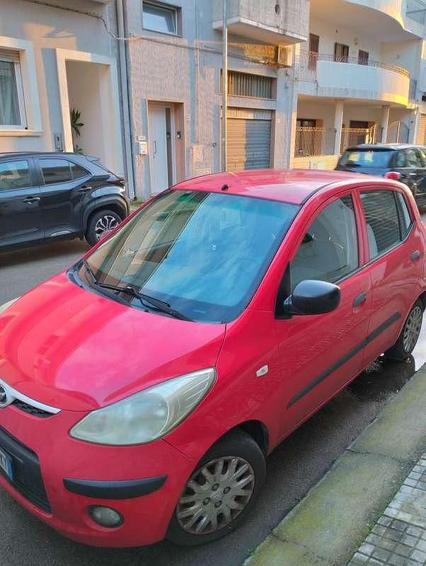 Usata Hyundai i10 65 CV (47 kW) 2008 Rosso Utilitaria