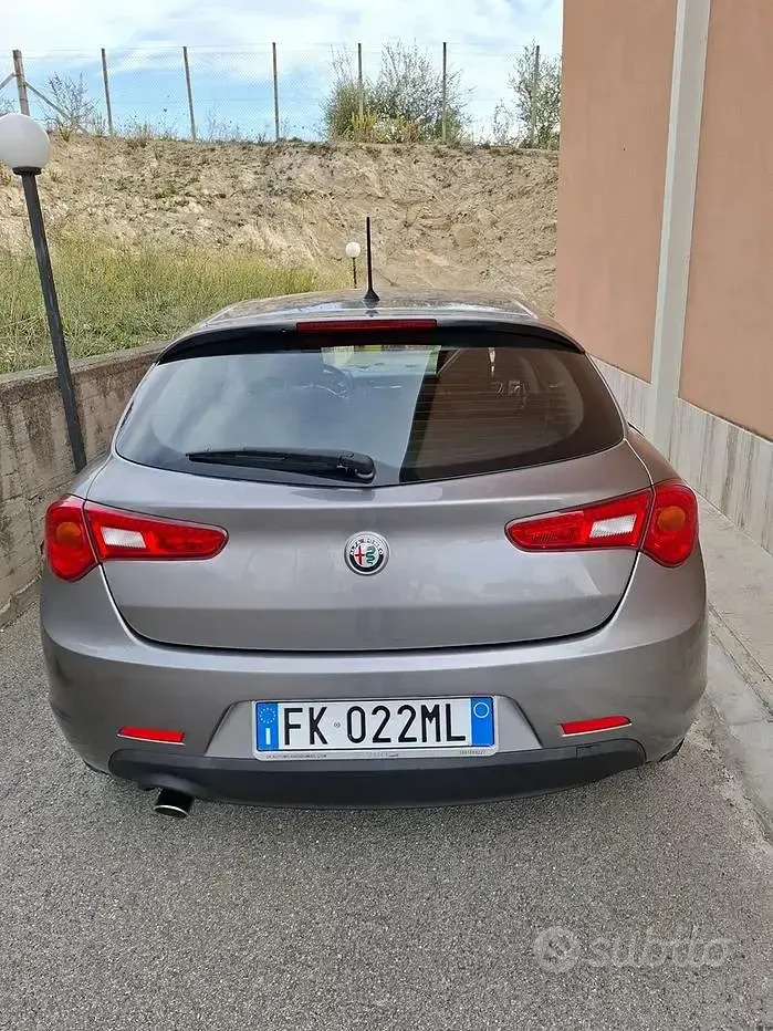 Usata Alfa Romeo Giulietta 120 CV (88 kW) 2017 Utilitaria
