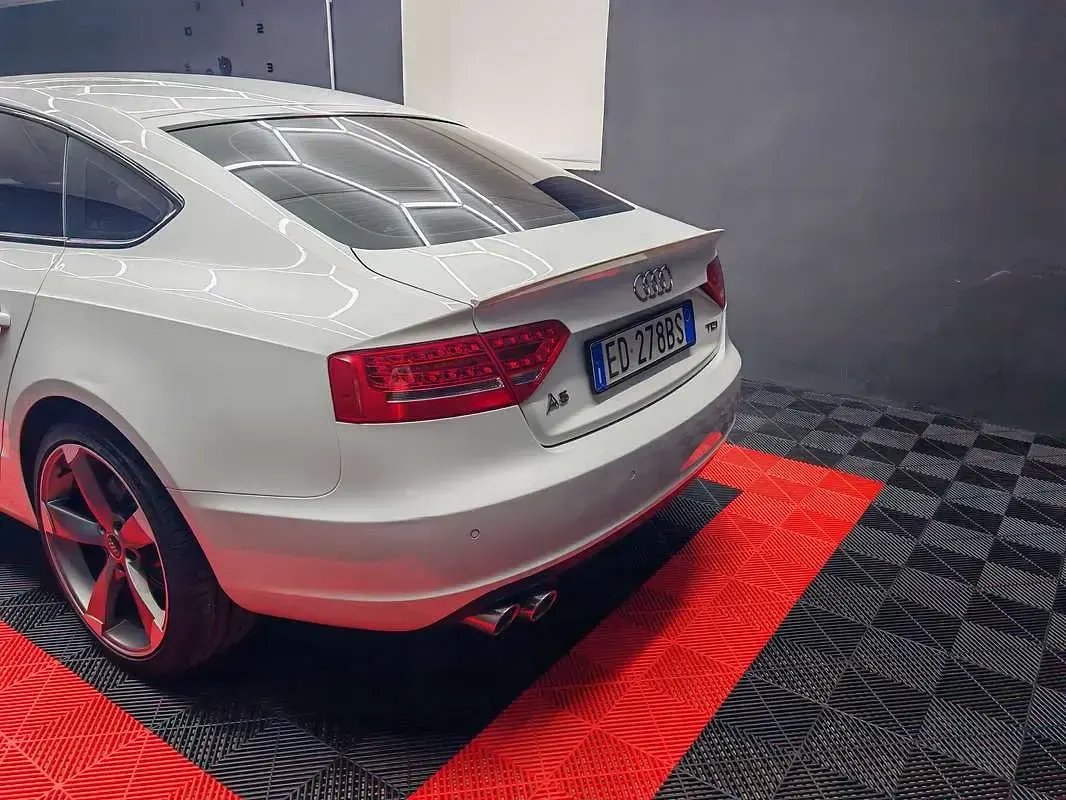Usata Audi A5 Sportback Ambiente 143 CV (105 kW) 2010 Utilitaria