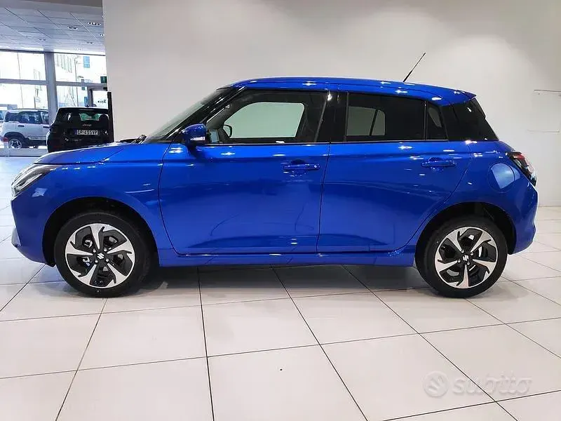 Nuova Suzuki Swift 83 CV (61 kW) 2026 Blu Utilitaria