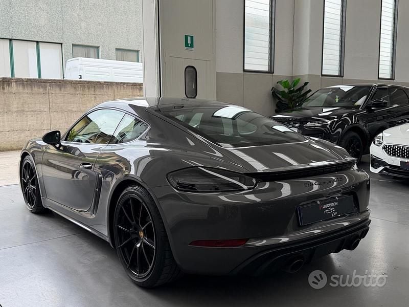 Usata Porsche 718 Cayman 400 CV (294 kW) 2021 Grigio Coupé