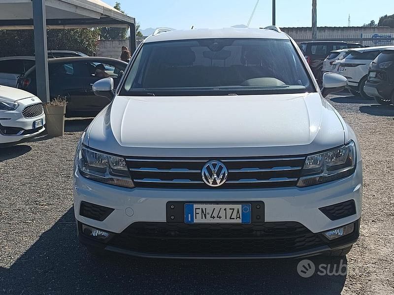 Bianco Usata 2018 VW Tiguan Allspace SUV | 16.000 € - Immagine 1/4