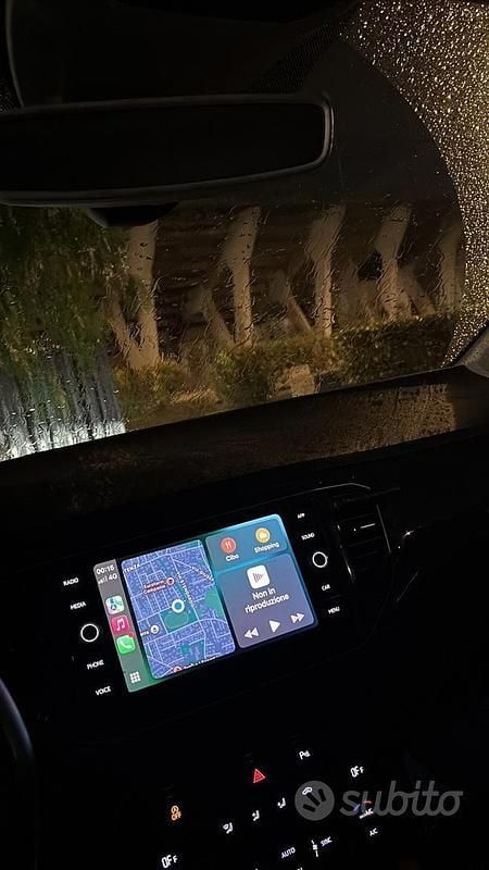 Usata VW T-Roc 116 CV (85 kW) 2019 Blu SUV