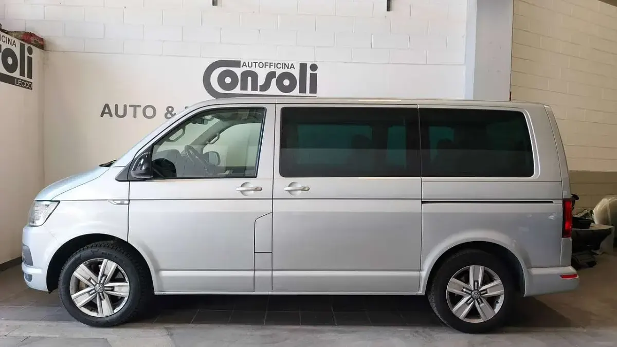 Usata VW Multivan Highline 150 CV (110 kW) 2016 Argento Monovolume