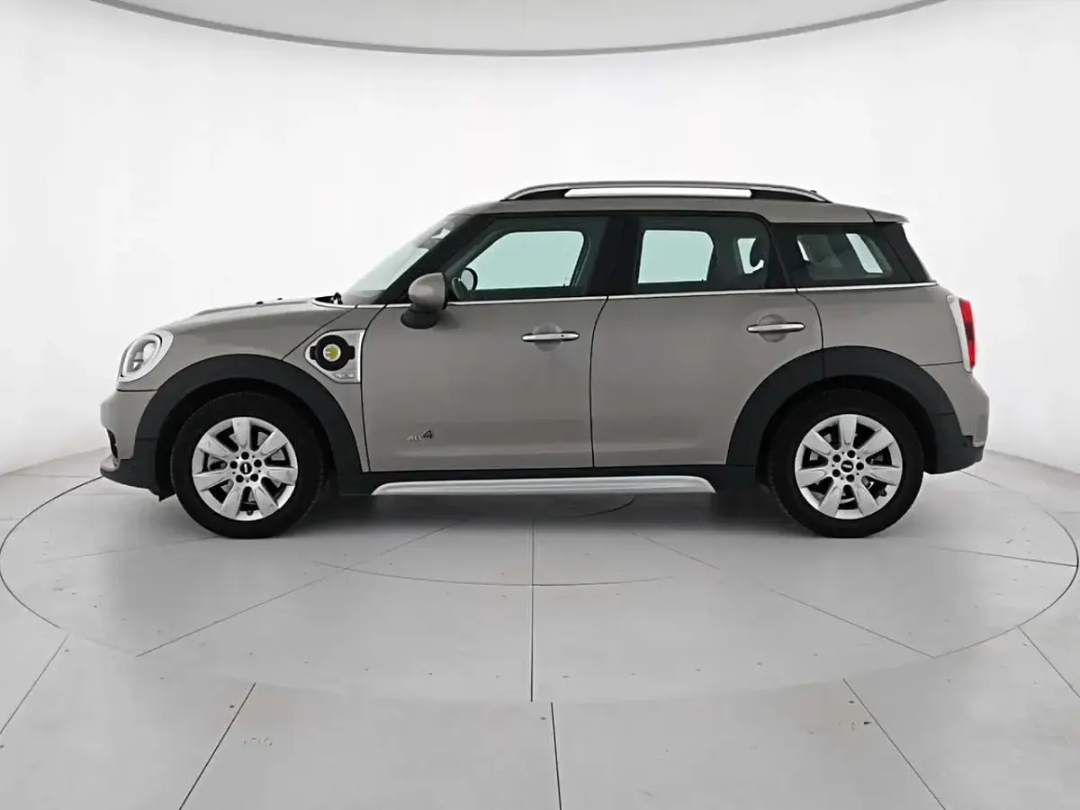 Usata Mini Cooper S Countryman Business 136 CV (100 kW) 2019 Melting silver SUV