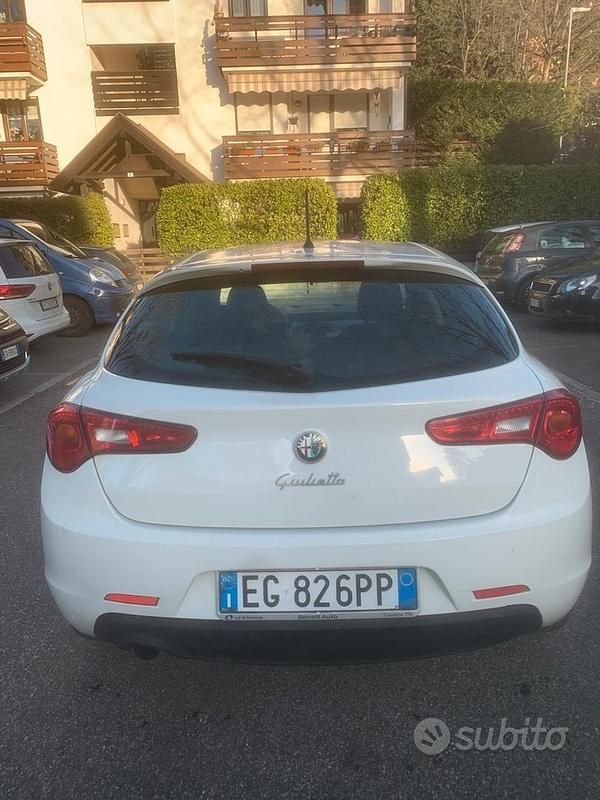Usata Alfa Romeo Giulietta 2011 Utilitaria