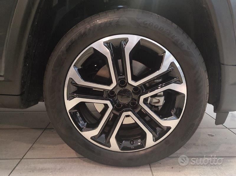 Usata Jeep Compass Altitude 131 CV (96 kW) 2024 Grigio SUV