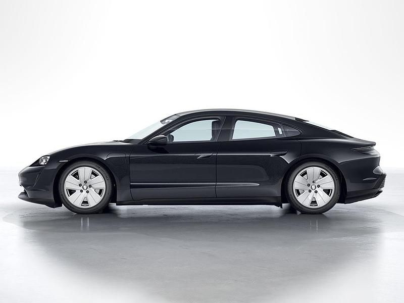 Nuova Porsche Taycan 239 kW (326 CV) 2025 Nero jet metallizzato Berlina