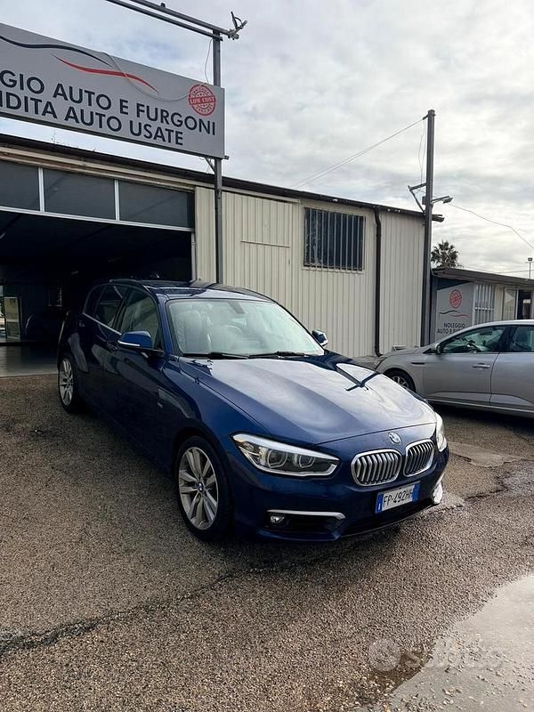Usata BMW 120 190 CV (139 kW) 2018 Blu Utilitaria