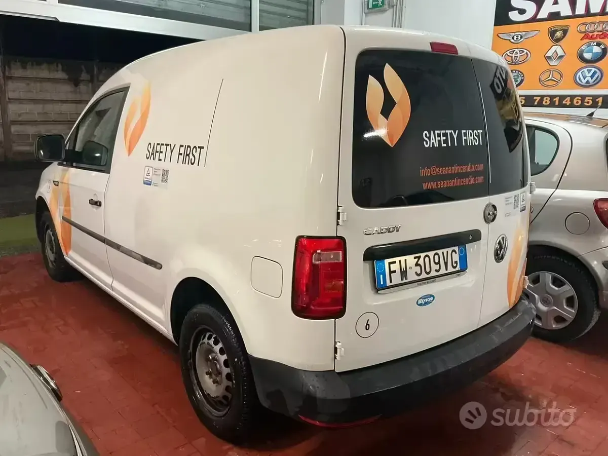 Usata VW Caddy Business 102 CV (75 kW) 2019 Bianco Monovolume