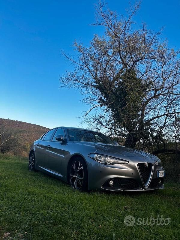 Usata Alfa Romeo Giulia 150 CV (110 kW) 2017 Berlina