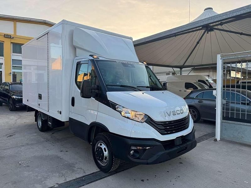 Nuova Iveco Daily 160 CV (117 kW) 2025 Bianco Furgone