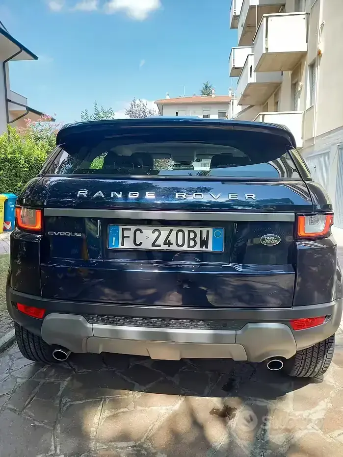 Usata Land Rover Range Rover 150 CV (110 kW) 2016 Bluazzurro SUV