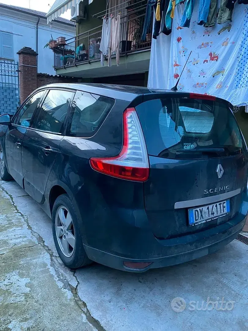 Usata Renault Grand Scénic II 2009 Grigio Monovolume