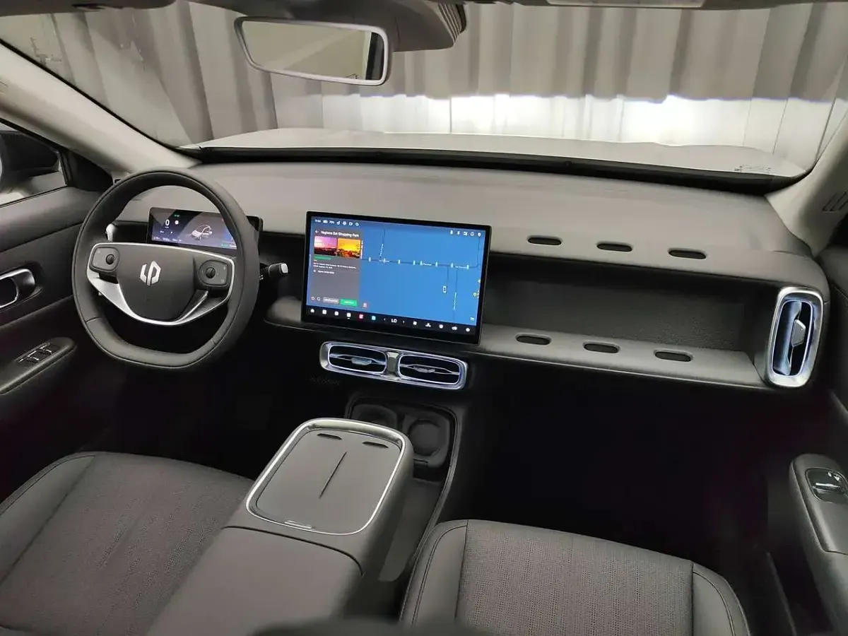 Nuova Leapmotor B10 218 CV (160 kW) 2026 Blu/azzurro SUV