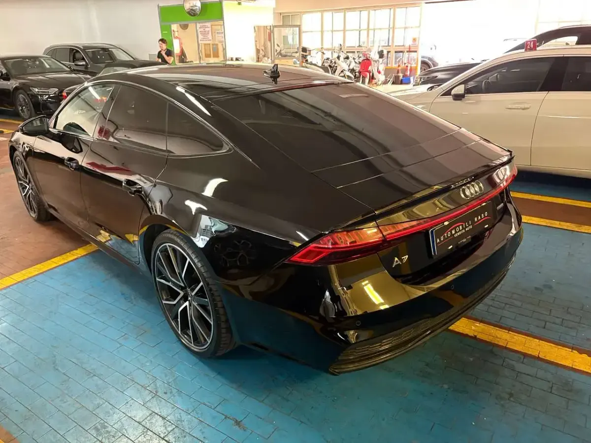 Usata Audi A7 Sportback Ambiente 204 CV (150 kW) 2021 Nero Utilitaria