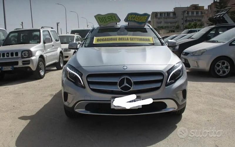 Usata Mercedes GLA220 177 CV (130 kW) 2016 Grigio SUV