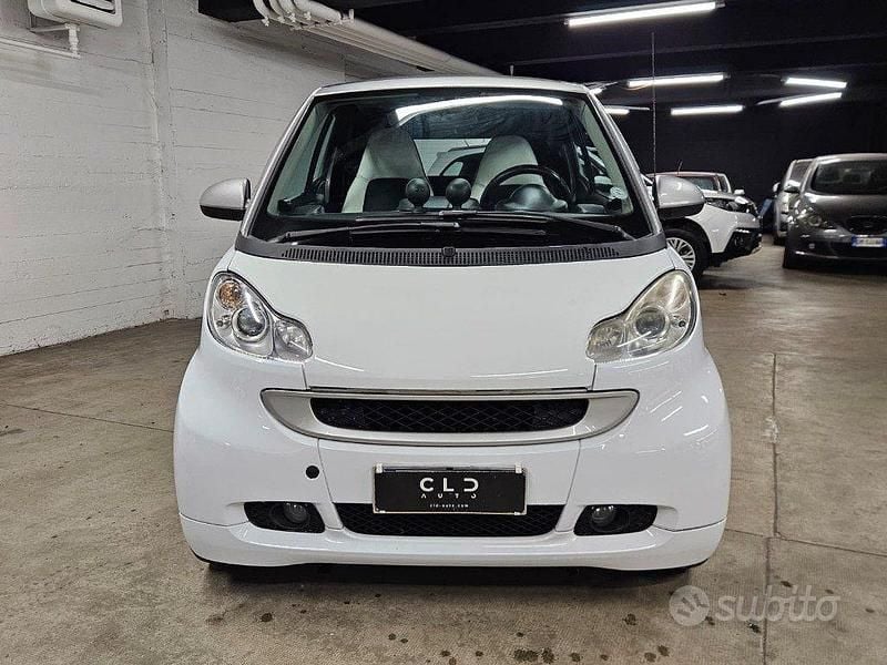 Usata Smart ForTwo Cabrio Brabus 98 CV (72 kW) 2009 Bianco Cabrio