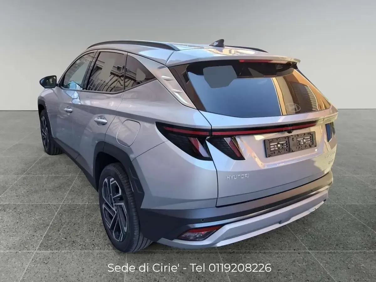 Nuova Hyundai Tucson 239 CV (175 kW) 2026 Grigio SUV