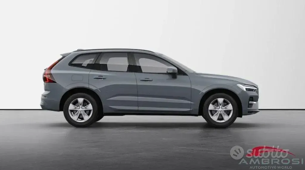 Nuova Volvo XC60 197 CV (144 kW) 2026 Grigio SUV