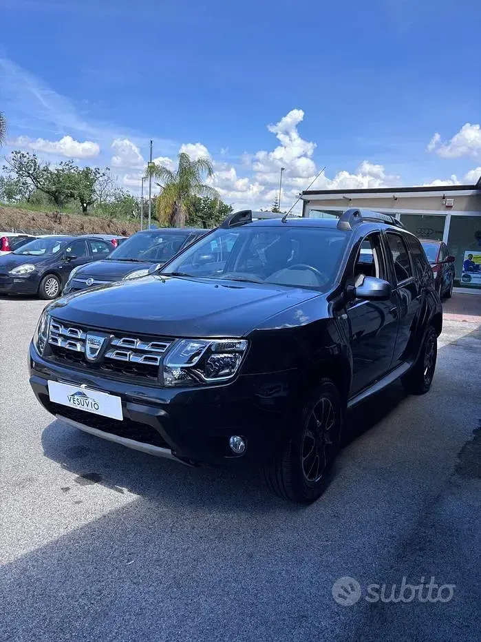 Usata Dacia Duster Lauréate 109 CV (80 kW) 2017 Nero SUV