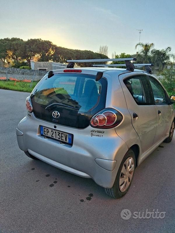 Usata Toyota Aygo Connect Style 2012 Grigio Utilitaria