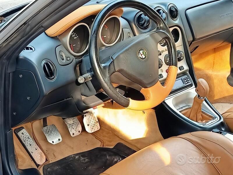 Usata Alfa Romeo GTV 144 CV (105 kW) 1998 Nero Coupé