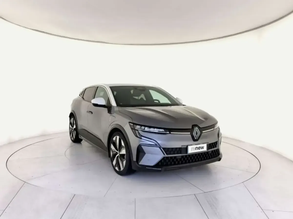 Usata Renault Megane E-Tech Techno 55 kW (75 CV) 2023 Grigio SUV