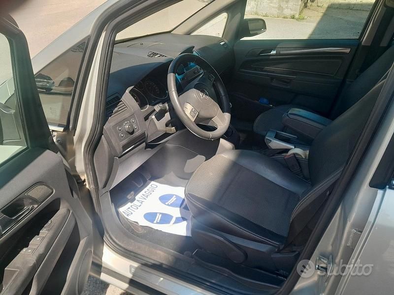 Usata Opel Zafira Cosmo 2005 Monovolume
