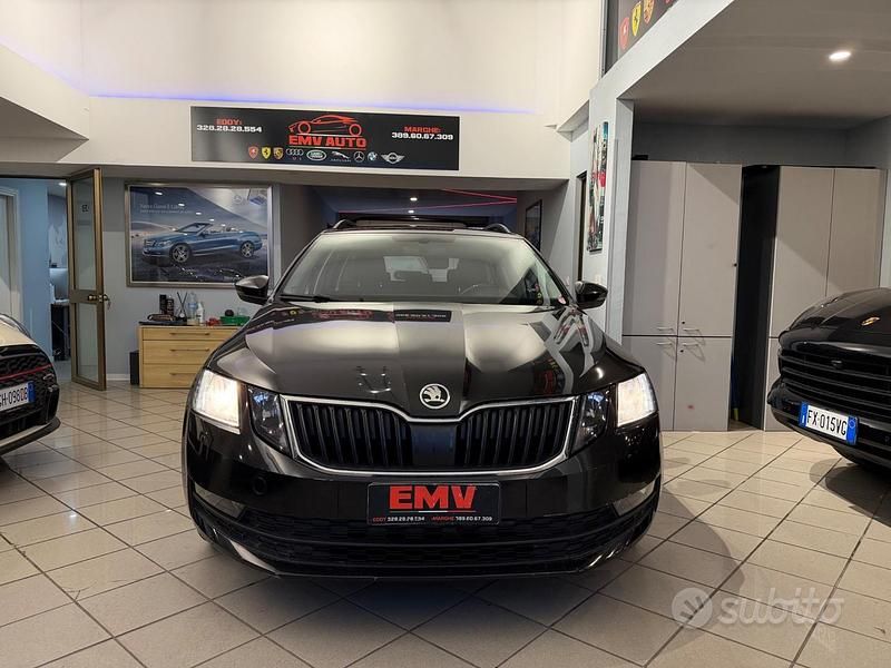 Usata Skoda Octavia Executive 116 CV (85 kW) 2018 Nero Station wagon